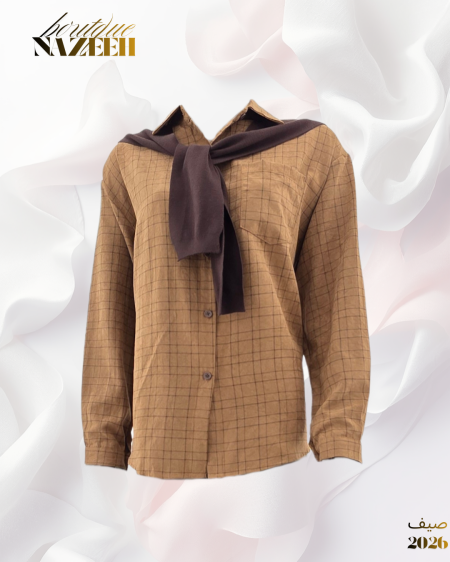 قميص كاروهات مع سكارف